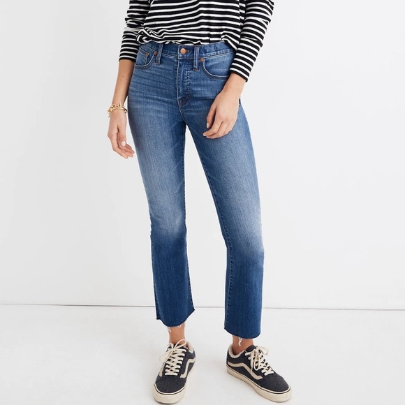 Madewell Cali Demi-Boot Jeans in Kemper Wash: Back-Seam Edition Cropped Jeans 25 - Picture 1 of 16